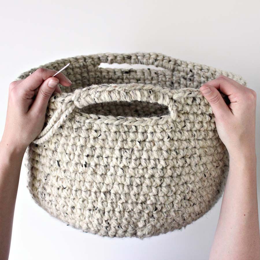 crochet basket pattern/tutorial. | Crochet basket, Crochet basket