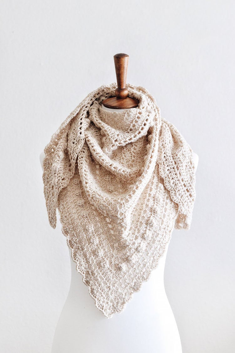 25 Easy Crochet Shawl Patterns - Beautiful Dawn Designs